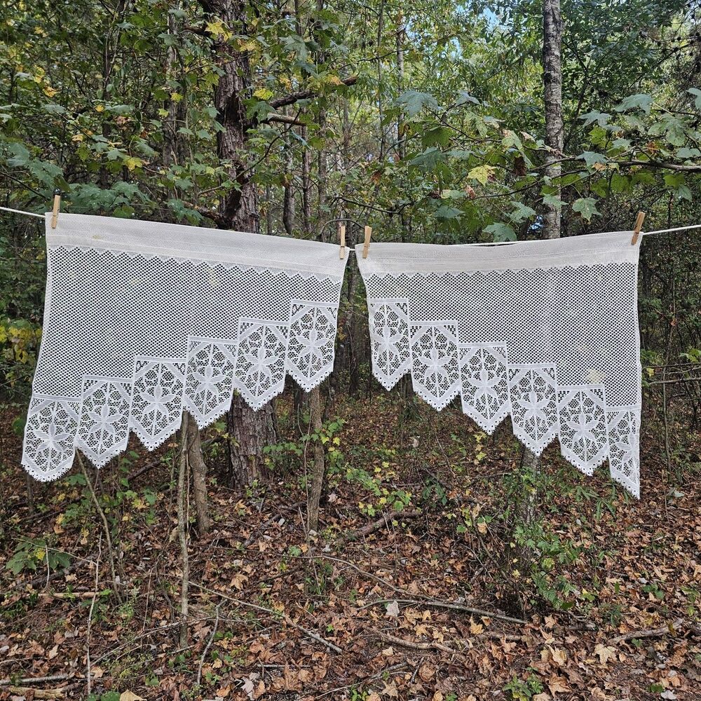 Vintage White Filet Crochet Lace Cafe Curtains Floral Scalloped Cottage